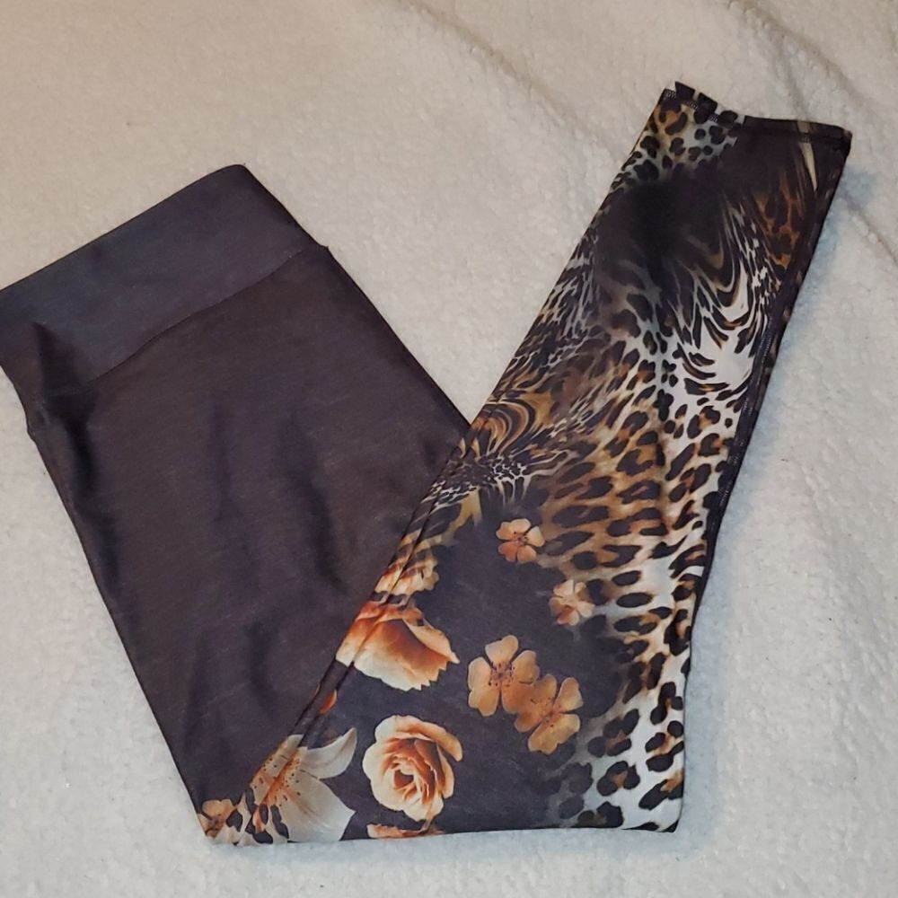 GKLA Cheetah Flower Leggings 1
